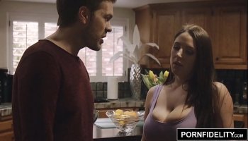 ameteur latina mom porn